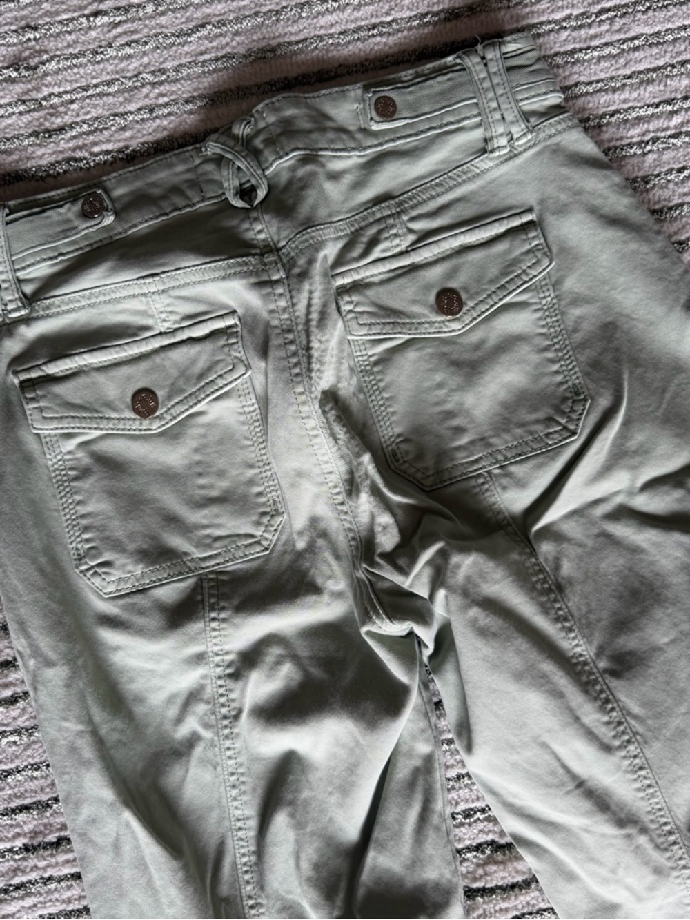 White House Black Market Pret-a-Pedi Pants - Picture 5 of 6